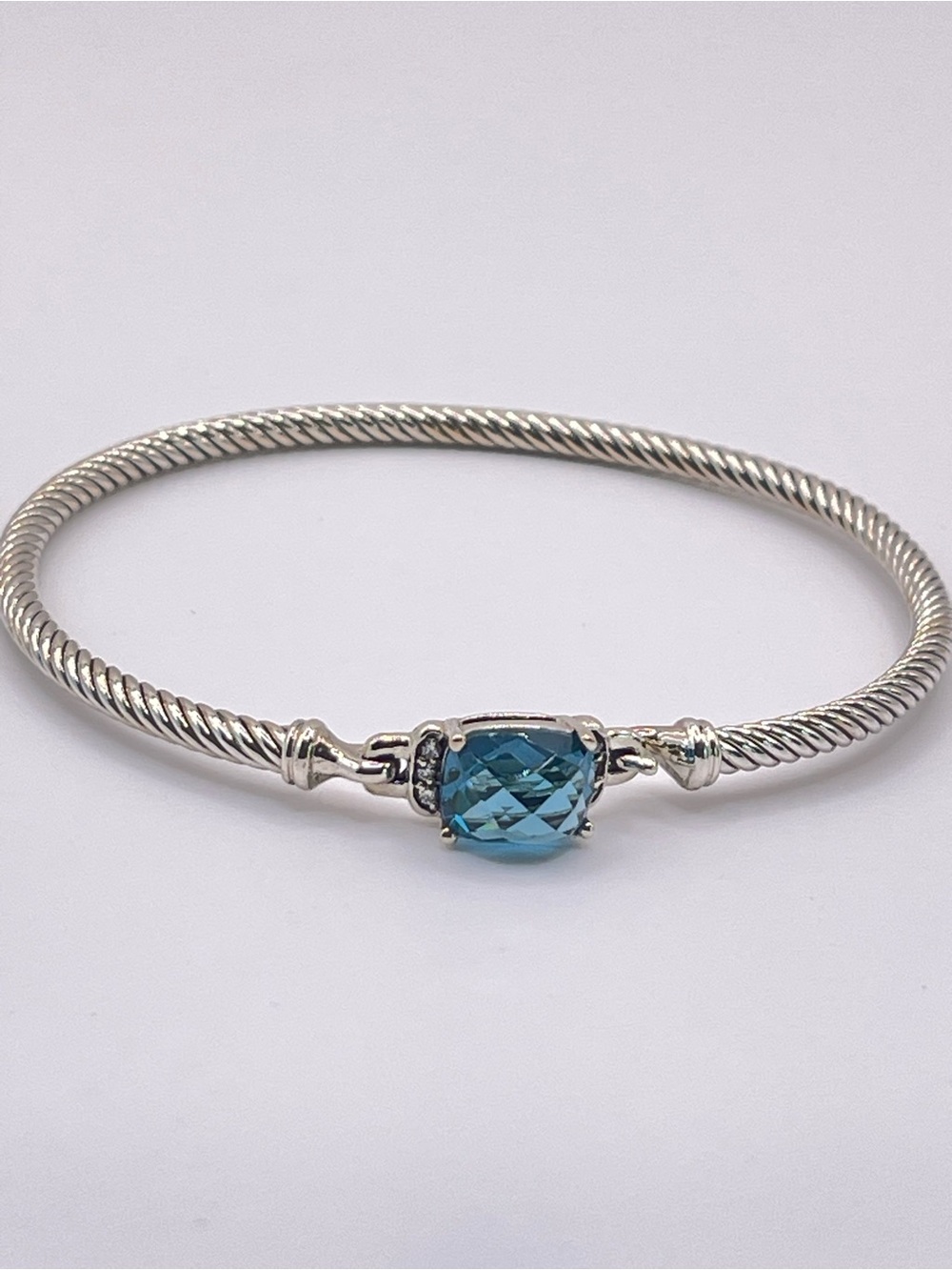 David Yurman Petite Wheaton Bracelet with Hampton Blue Topaz and Diamonds - Picture 5 of 13